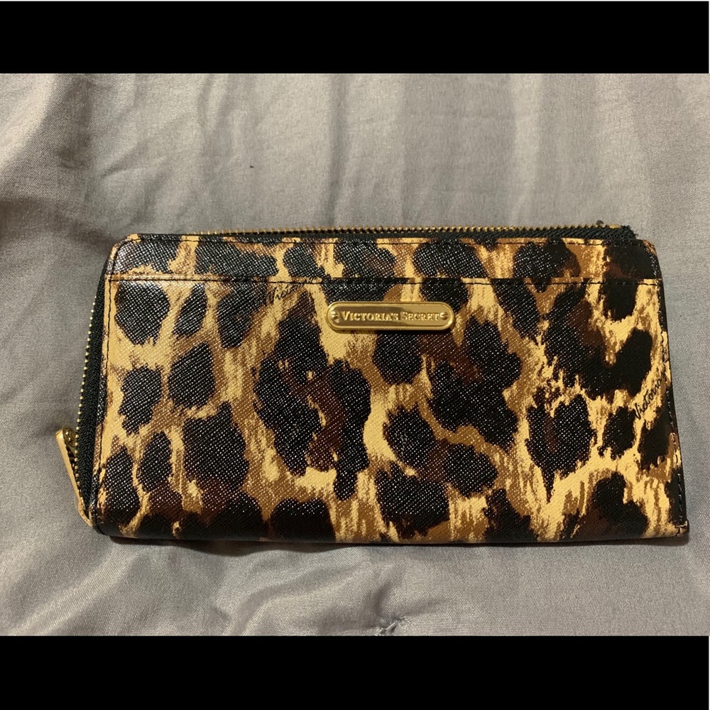 Leopard Victoria secret wallets